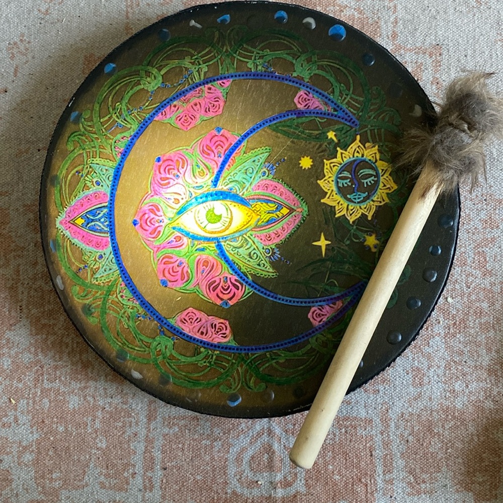 spirit drum with fur drum stick